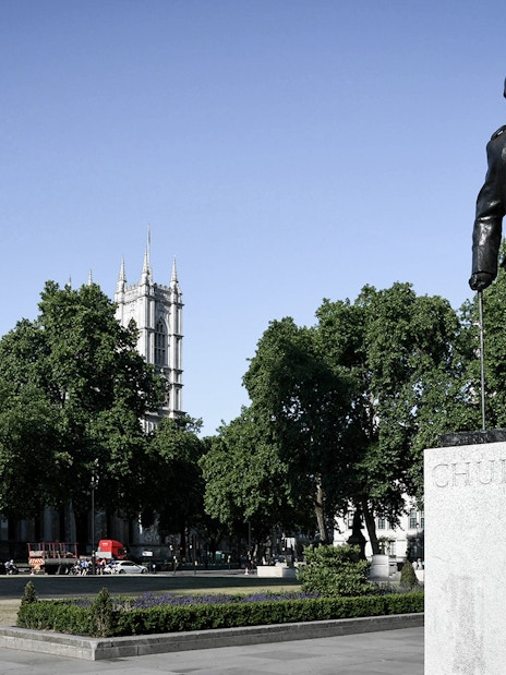 Exterior view of the statue of Winston Churchill in Westminster