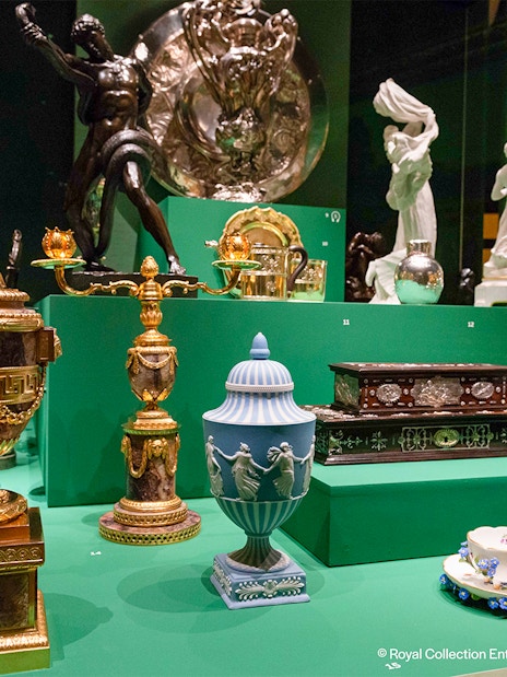 Edwardian artifacts displayed in King's Gallery, Buckingham Palace, showcasing Age of Elegance exhibition.